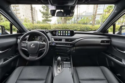 UX 300h